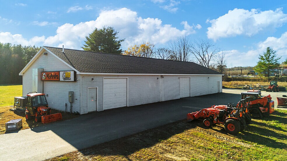 More Photos Of 350 Upper Main St, Fairfield Service For Sale