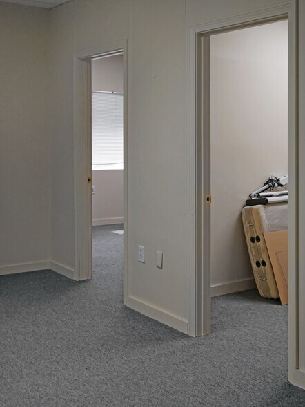More Photos Of 481 Great Rd, Acton Unknown For Lease