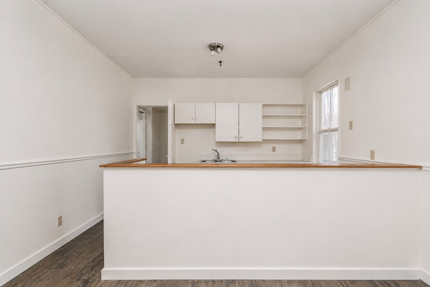 More Photos Of 154 26th St, Brooklyn Warehouse For Sale