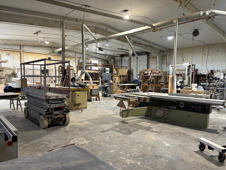 More Photos Of 3409 1st St S, Lamar Industrial For Sale