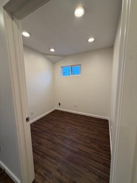 More Photos Of 2311 Morena Blvd, San Diego Office For Lease