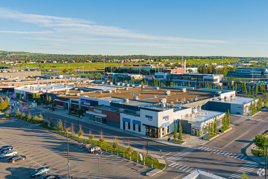 More Photos Of 901 64th Ave NE, Calgary Unknown For Lease