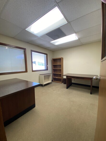 More Photos Of 140 Industrial Park Dr dr, Bay City Industrial For Sale