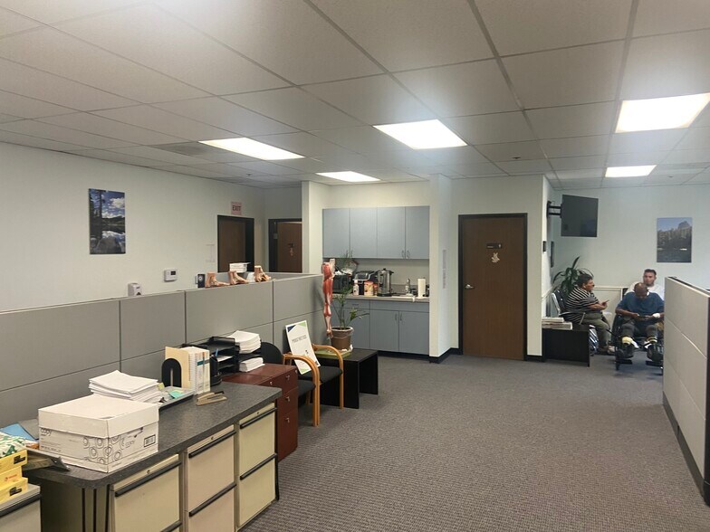 More Photos Of 12707 Rives Ave, Downey Warehouse For Lease