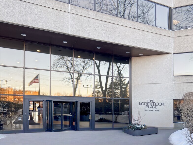 More Photos Of 5 Revere Dr, Northbrook Coworking Space
