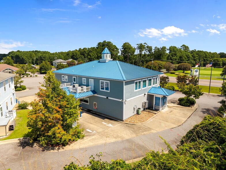 More Photos Of 8468 Caratoke Hwy, Powells Point Bank For Lease