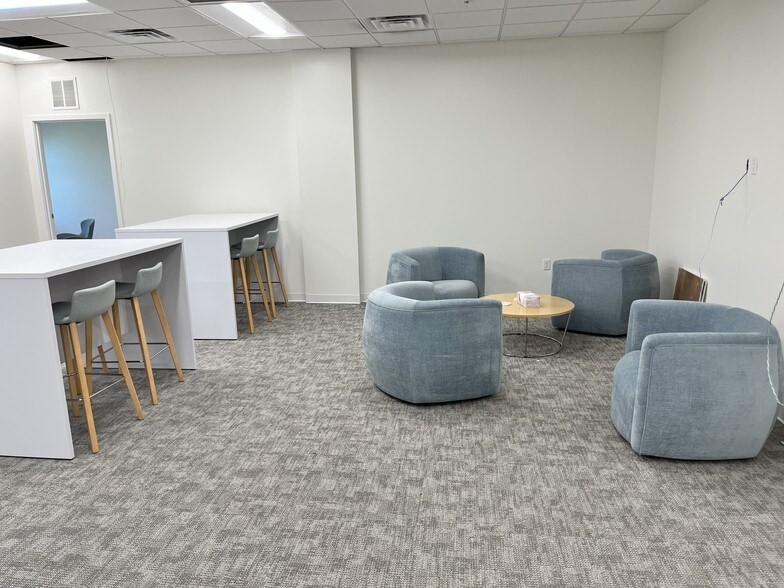 More Photos Of 1909 Beach Blvd, Jacksonville Beach Medical For Sale