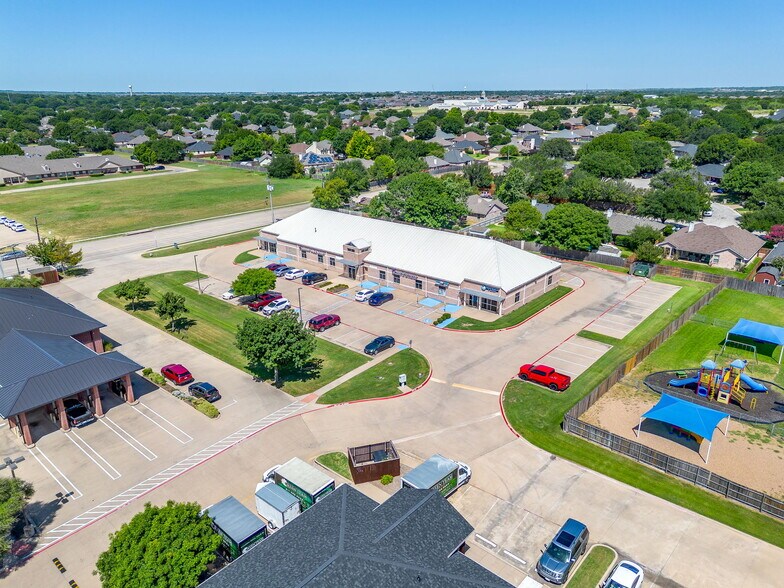 More Photos Of 663-671 NE Alsbury Blvd, Burleson Medical For Lease