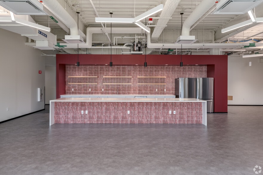 More Photos Of 150 Richmond St, Providence Medical For Lease