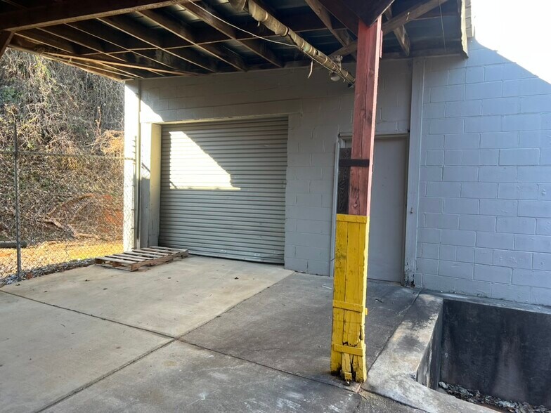 More Photos Of 414 3rd ave, Dalton Industrial For Sale