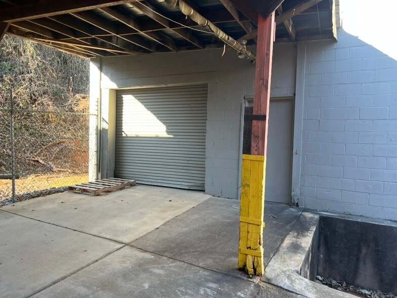 More Photos Of 414 3rd ave, Dalton Warehouse For Sale