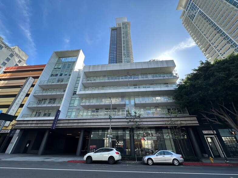 More Photos Of 825 S Hill St, Los Angeles Apartments For Lease