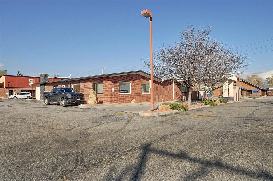 More Photos Of 130 W 2nd St, Salida Medical For Sale