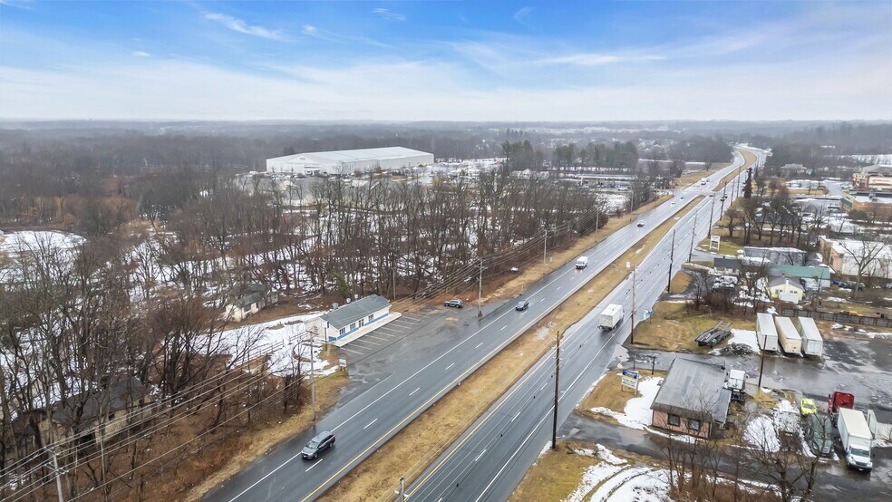 More Photos Of 320 State Route 33, Manalapan Township Restaurant For Sale