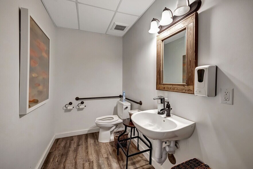 More Photos Of 3045 N Federal Hwy, Fort Lauderdale Storefront Retail Office For Lease