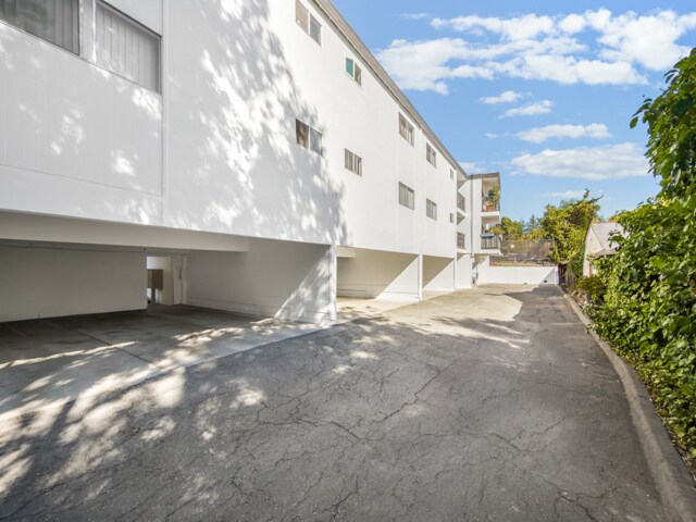 More Photos Of 950 Mountain View Dr, Lafayette Apartments For Sale