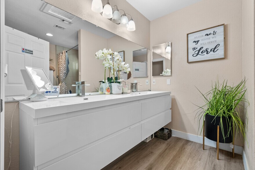 More Photos Of 42165 Patton Pl, Murrieta Healthcare For Sale
