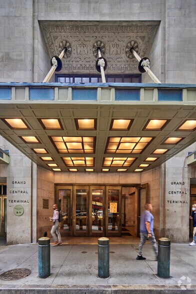 More Photos Of 420 Lexington Ave, New York Coworking Space