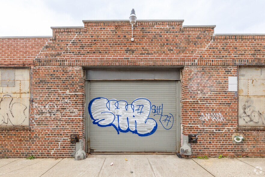 More Photos Of 1508 Herkimer St, Brooklyn Warehouse For Sale