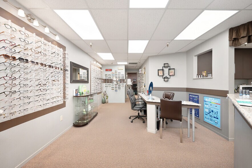 More Photos Of 11879 Kemper Rd, Auburn Office For Sale