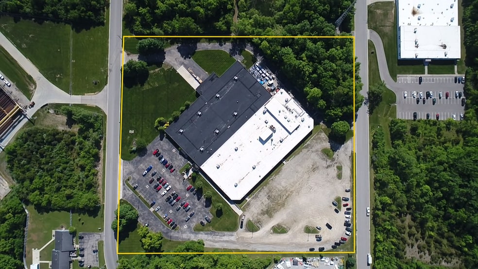 More Photos Of 230 Industrial Dr, Franklin Manufacturing For Sale