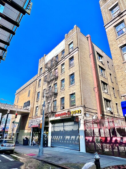 More Photos Of 2639-2641 Jerome Ave, Bronx Apartments For Lease