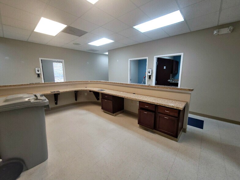 More Photos Of 2356 John Smith Rd, Fayetteville Medical For Lease