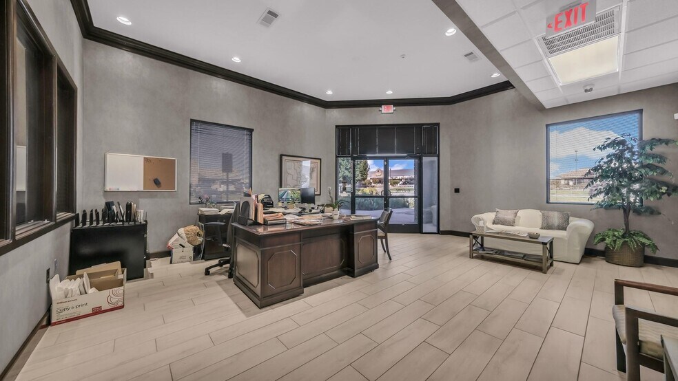 More Photos Of 126 S Ranch House Rd, Willow Park Medical For Sale