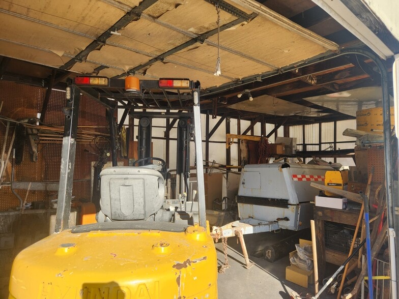 More Photos Of 659 Woodfield Rd, West Hempstead Land For Lease