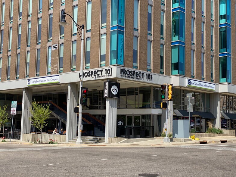 More Photos Of 100-101 E Milwaukee St, Janesville Office For Lease