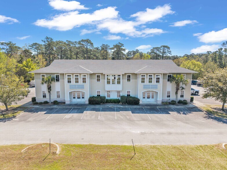 More Photos Of 100 Timber Trail Rd, Richmond Hill Office For Sale