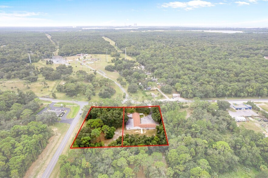 More Photos Of 377 Highway 40 W, Inglis Flex For Lease