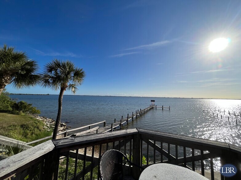 More Photos Of 5370 N Cocoa Blvd, Cocoa Restaurant For Lease