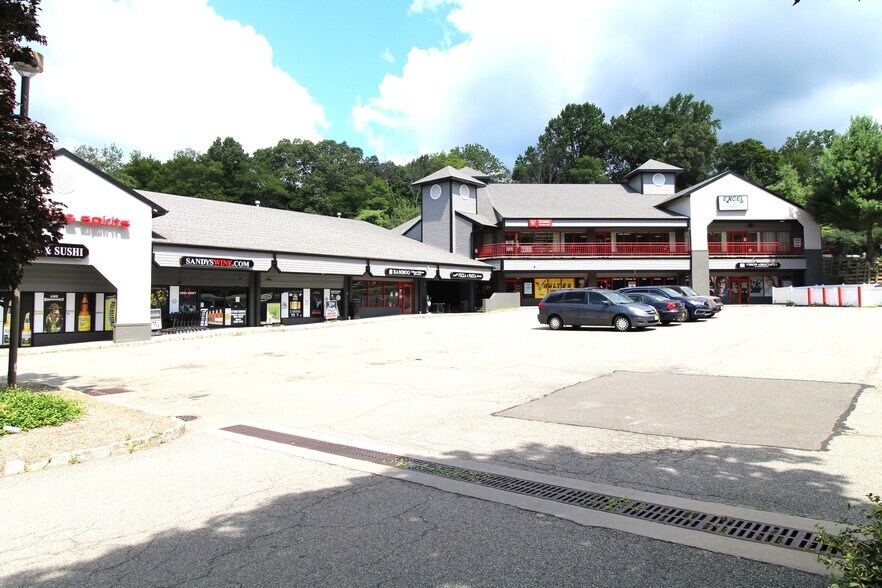 More Photos Of 915 Rt 517, Hackettstown Unknown For Lease