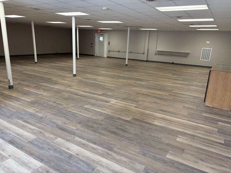 More Photos Of , Eden General Retail For Sale
