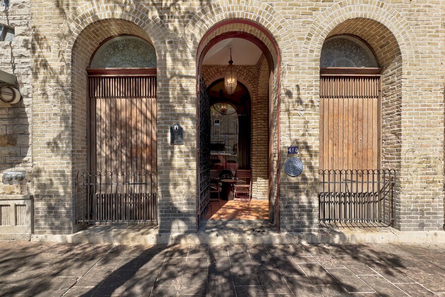 Primary Photo Of 410 E 6th St, Austin Loft Creative Space For Lease