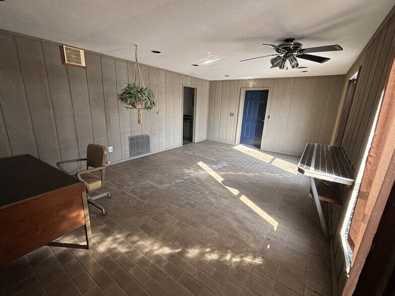 More Photos Of 4282 Dove Rd, Port Huron Flex For Lease