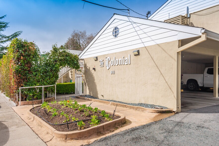 Primary Photo Of 811 Brown St, Martinez Apartments For Sale