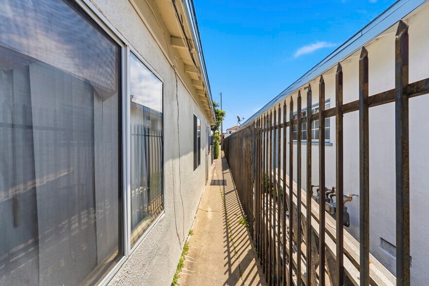 More Photos Of 14916-14920 Chadron Ave, Gardena Apartments For Sale