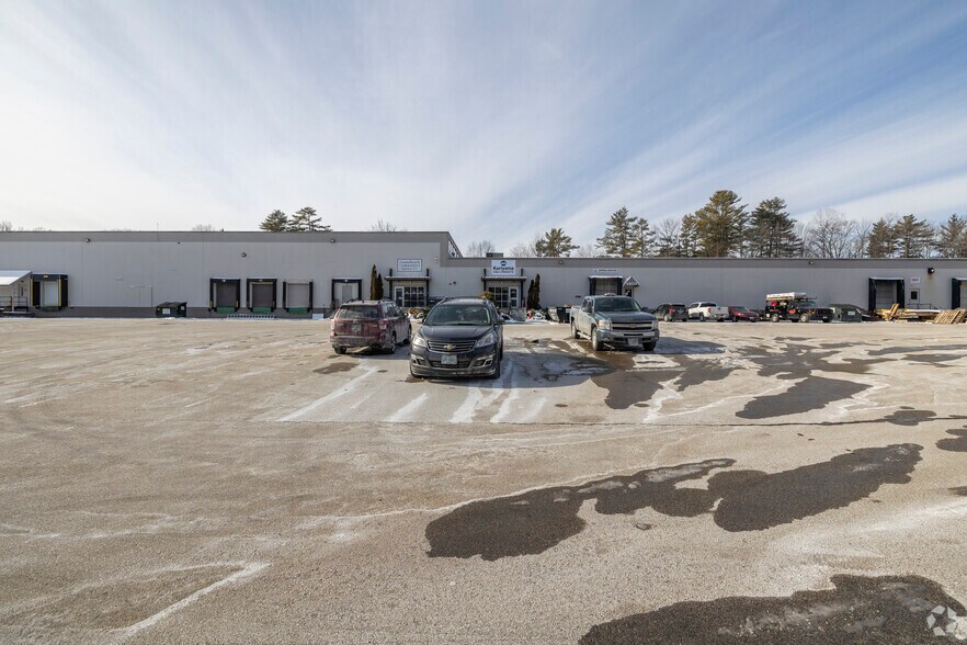 More Photos Of 9 Vose Farm Rd, Peterborough Manufacturing For Lease