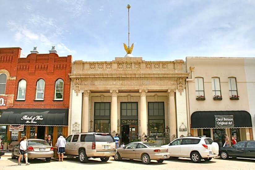 More Photos Of 110 N Tennessee St, McKinney Storefront Retail Office For Lease