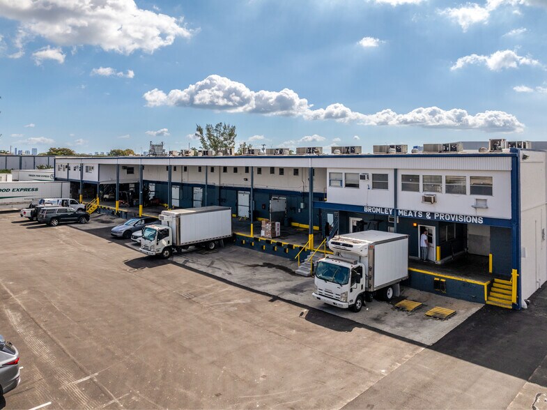 More Photos Of 500 NE 185th St, Miami Refrigeration Cold Storage For Lease