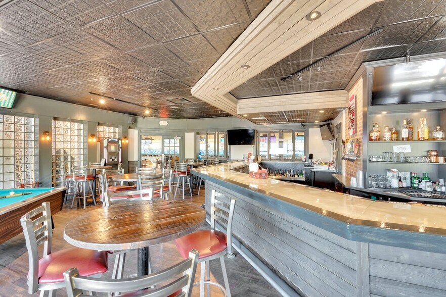 More Photos Of 83 Woodport Rd, Sparta Bowling Alley For Sale