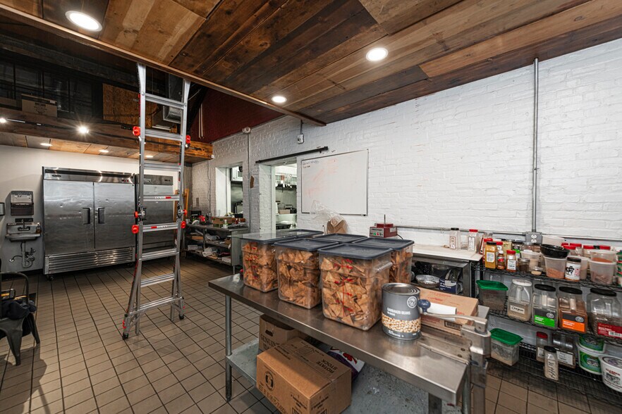 More Photos Of 425 Bridge St, Phoenixville Freestanding For Sale
