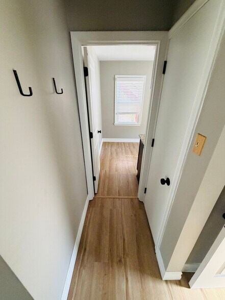 More Photos Of 1013 S Main St, Plymouth Storefront Retail Office For Sale