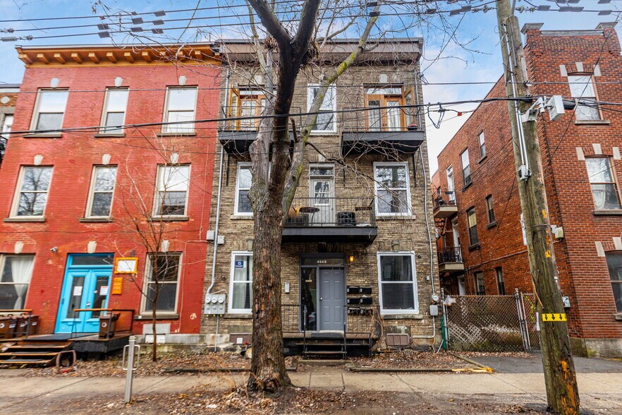 More Photos Of 4568 Rue Boyer, Montréal Apartments For Sale