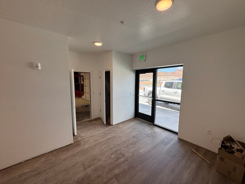 More Photos Of 3430 E Plant Dr, Washington Industrial For Lease
