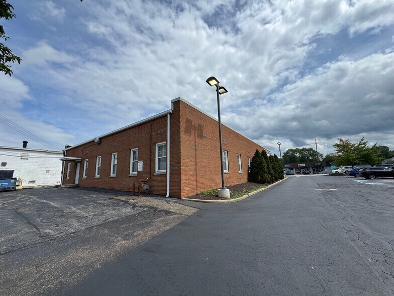 More Photos Of 2680 State Rd, Cuyahoga Falls Office For Sale