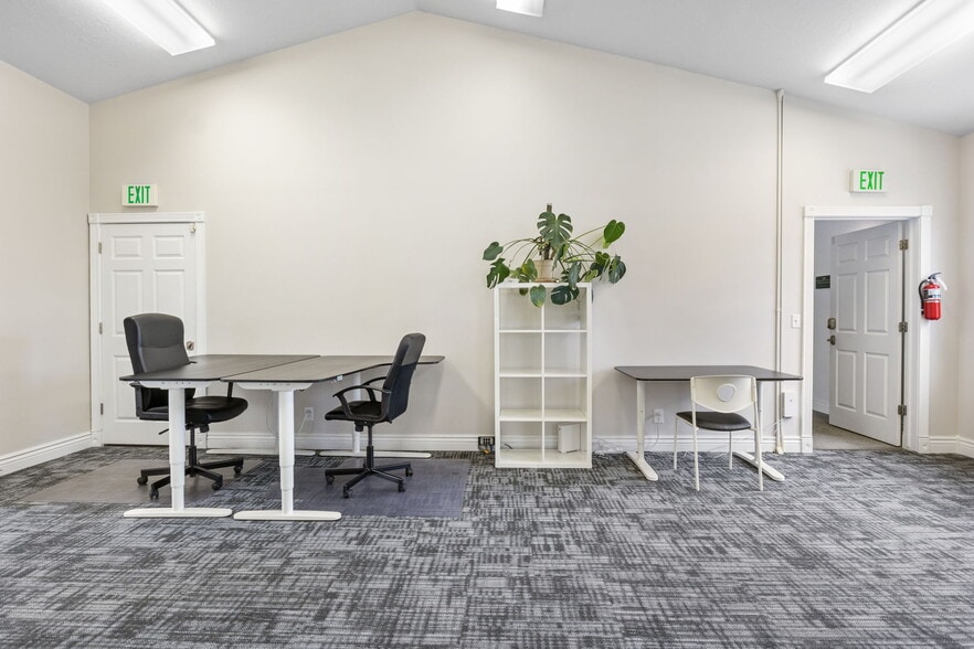 More Photos Of 9672 S 700 E, Sandy Office For Lease