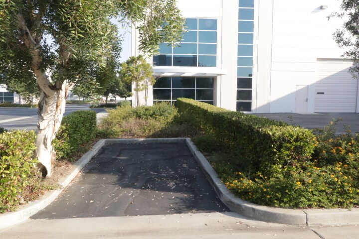 More Photos Of 2816 Columbia St, Torrance Light Distribution For Lease